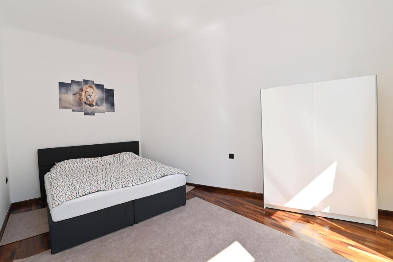 דירות Tyson Apartman רייקה מראה חיצוני תמונה